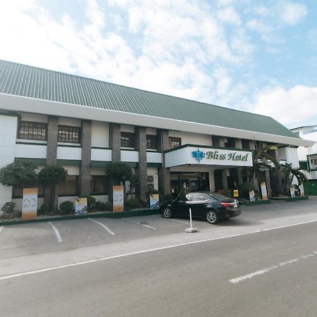 Capital O 740 Bliss Hotel Dau Mabalacat Exterior foto