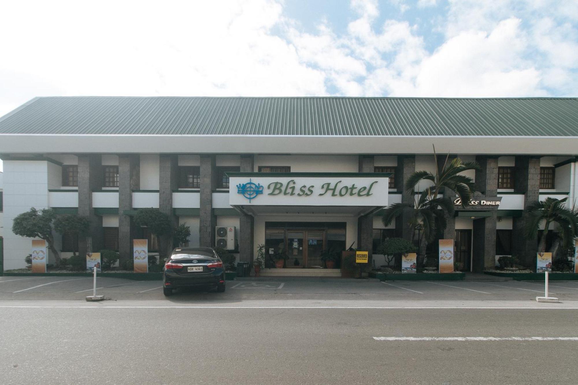 Capital O 740 Bliss Hotel Dau Mabalacat Exterior foto