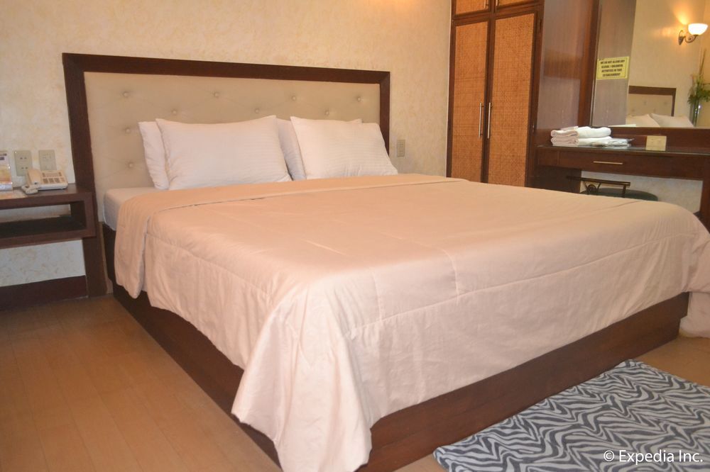 Capital O 740 Bliss Hotel Dau Mabalacat Exterior foto