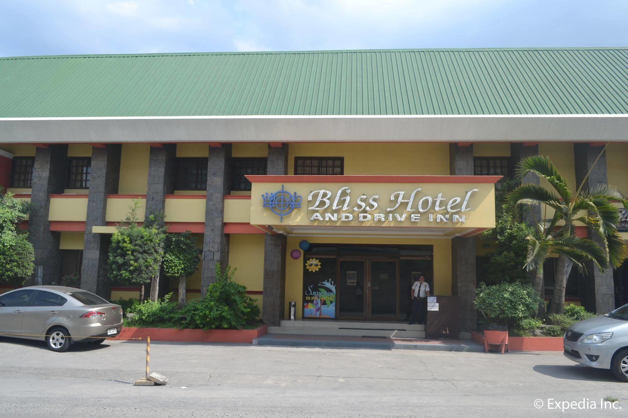 Capital O 740 Bliss Hotel Dau Mabalacat Exterior foto